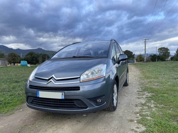 Location de Citroën C4 grand Picasso en Corse chez Ghisoloc